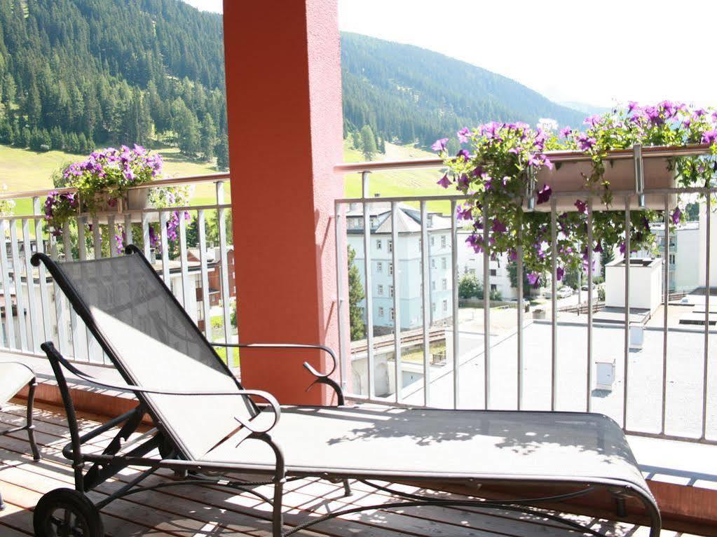 Hotel Ochsen By Mountain Hotels Давос Екстериор снимка